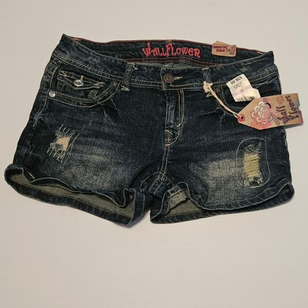 NWT Wallflower Shorts Size 11